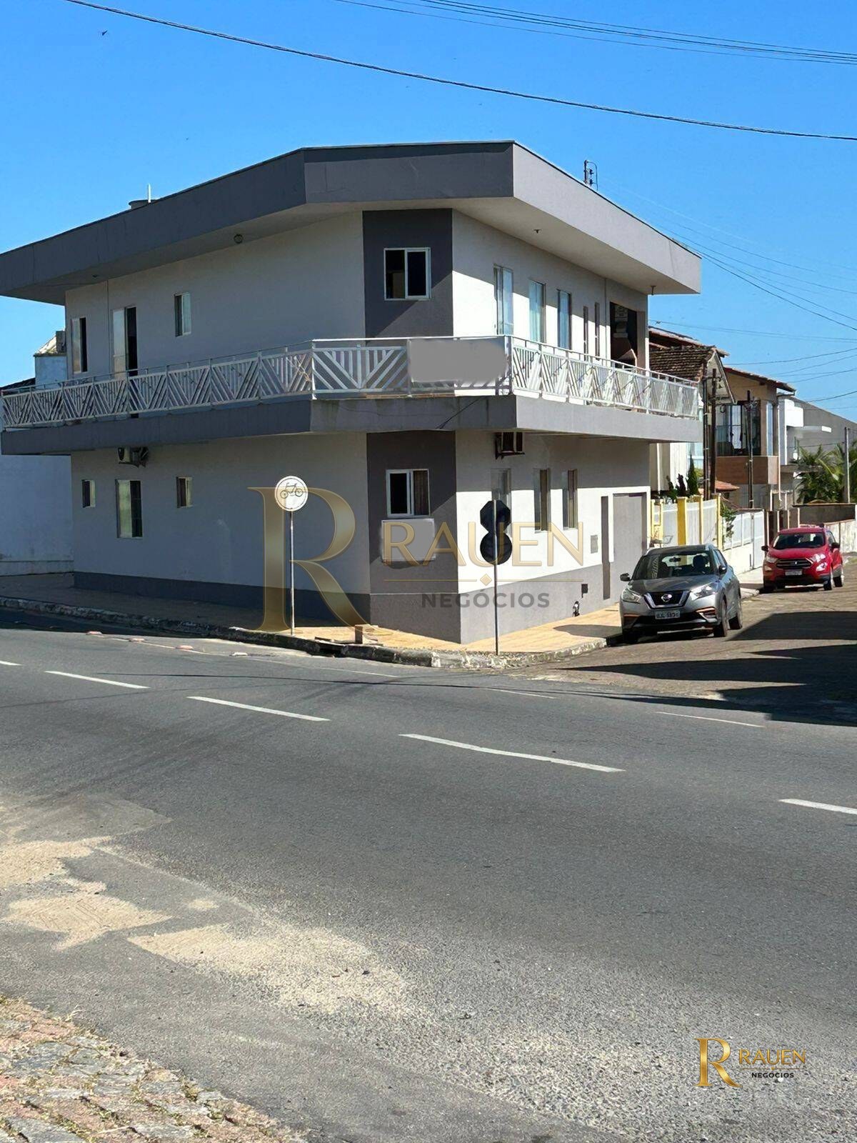 Imperdível! Imóvel à venda no Centro de Penha, a apenas 50 metros da praia