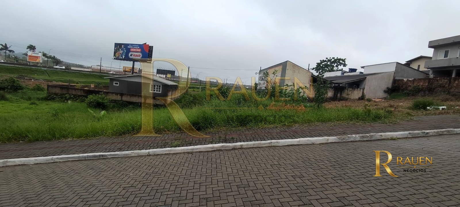 Terreno a venda na praia em Balneário Piçarras