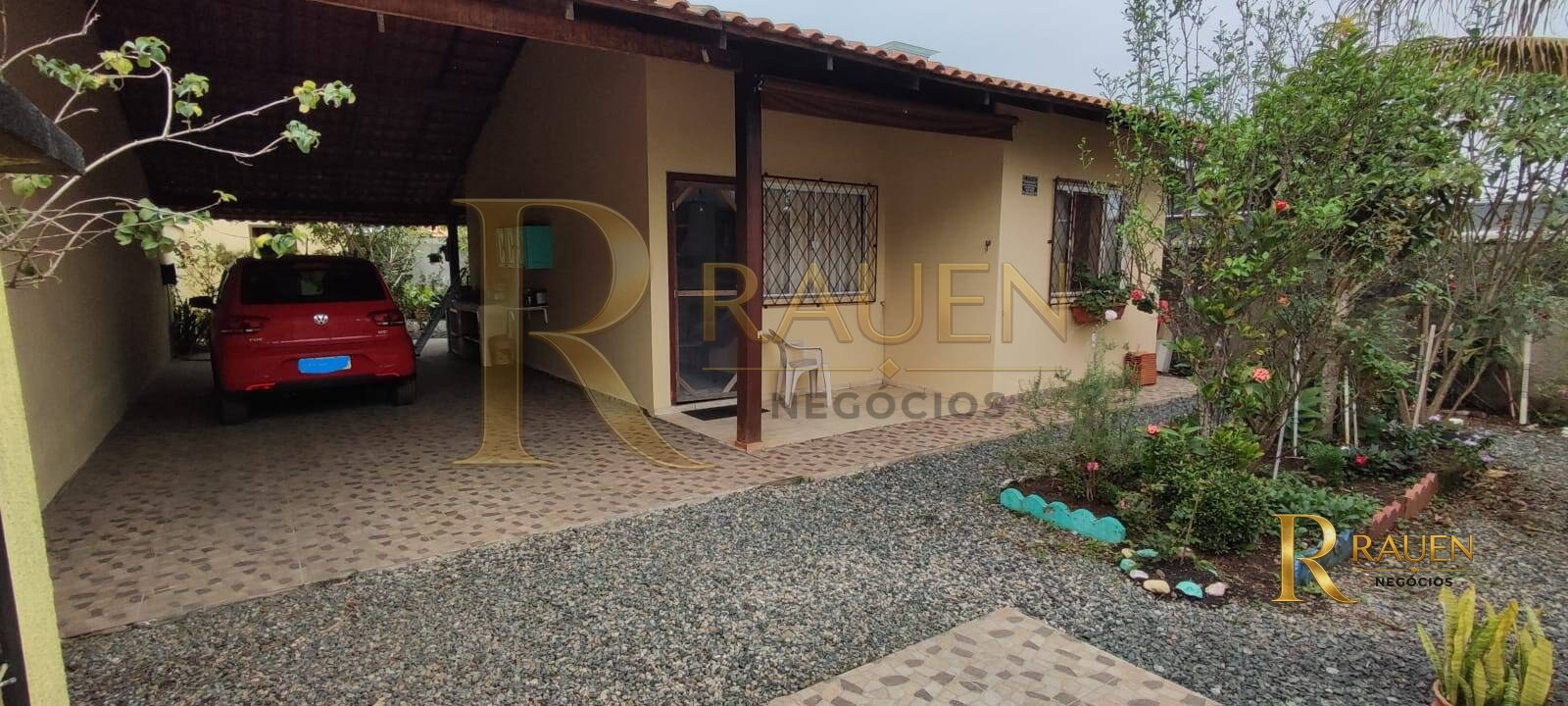 Bela casa sozinha no terreno - Itajuba - Barra Velha - SC