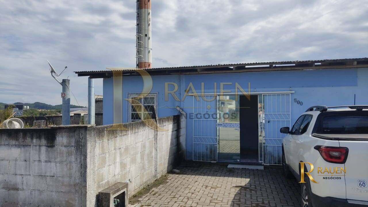 Terreno 1200m2 com escritório e banheiro